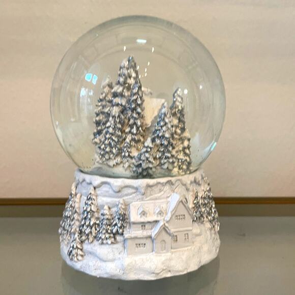 34TH & PINE Christmas Musical Waterglobe White & Silver Holiday Glam Decor NEW - Picture 7 of 10